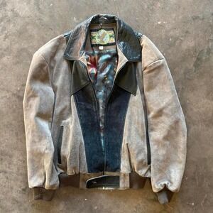 Vintage Pelle Cuir Leather jacket with floral satin lining  Size large (22x25)